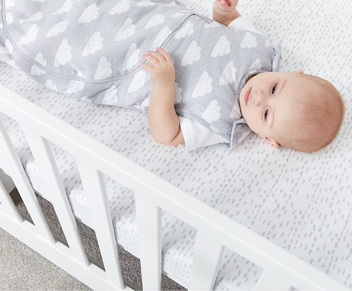transition from bassinet to cot