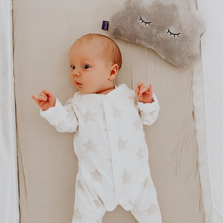 Wellness Blogger Tessa Kelly Welcomes Baby Girl With SnuzPod & SnuzCloud