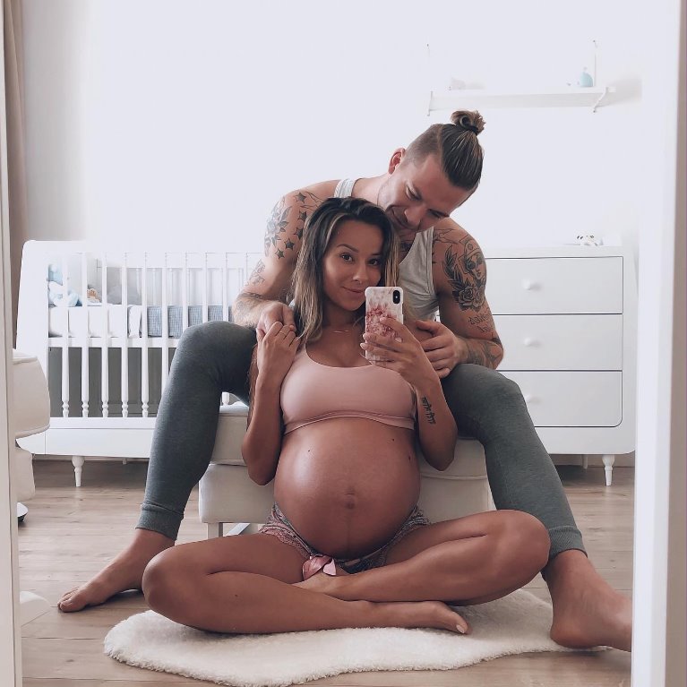 Former Dutch Athlete and Fitness Blogger Sandra Prikker Goes for Rococo SnuzKot