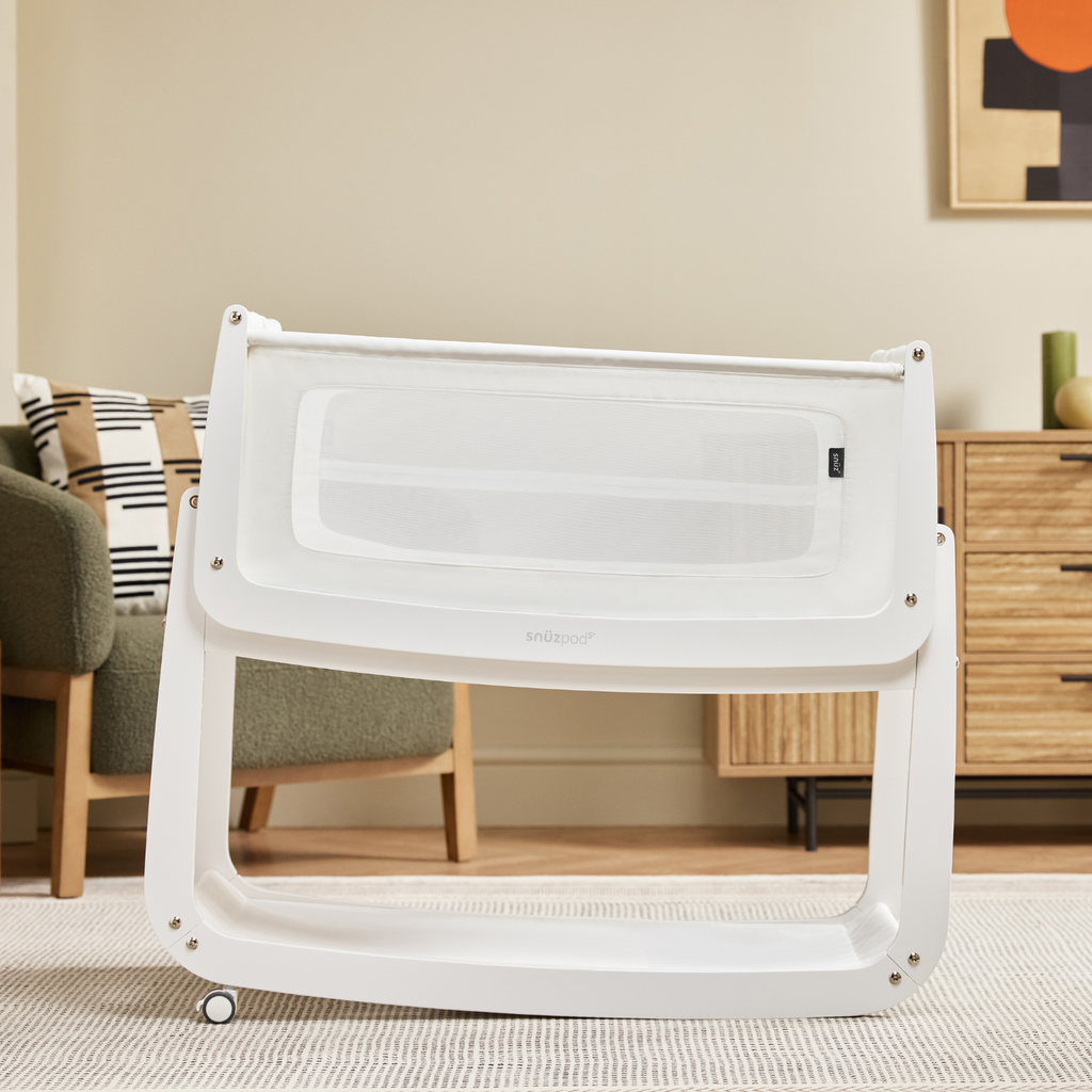 SnuzPod5 Bedside Crib White