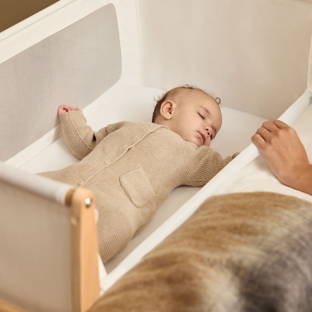 SnuzPod5 Bedside Crib Natural