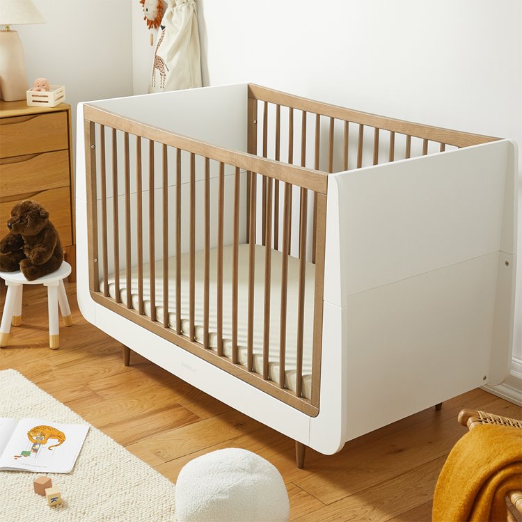 SnuzKot Skandi Cot Bed 'Walnut'
