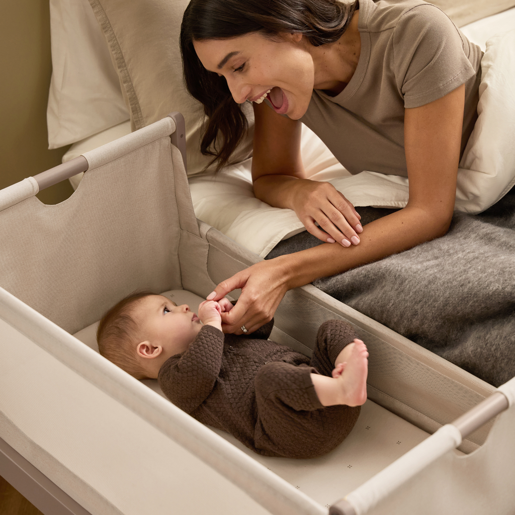 SnuzPod5 Bedside Crib Mocha