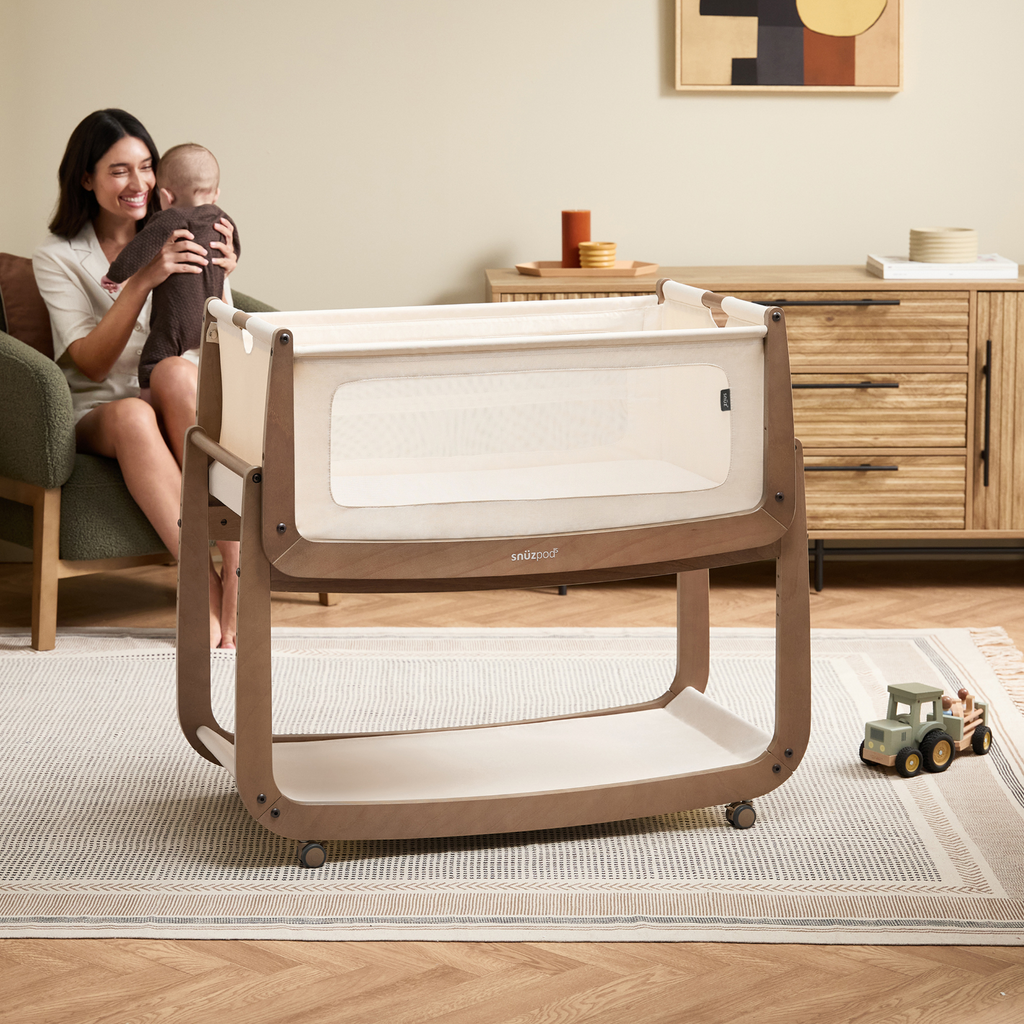 SnuzPod5 Bedside Crib Walnut