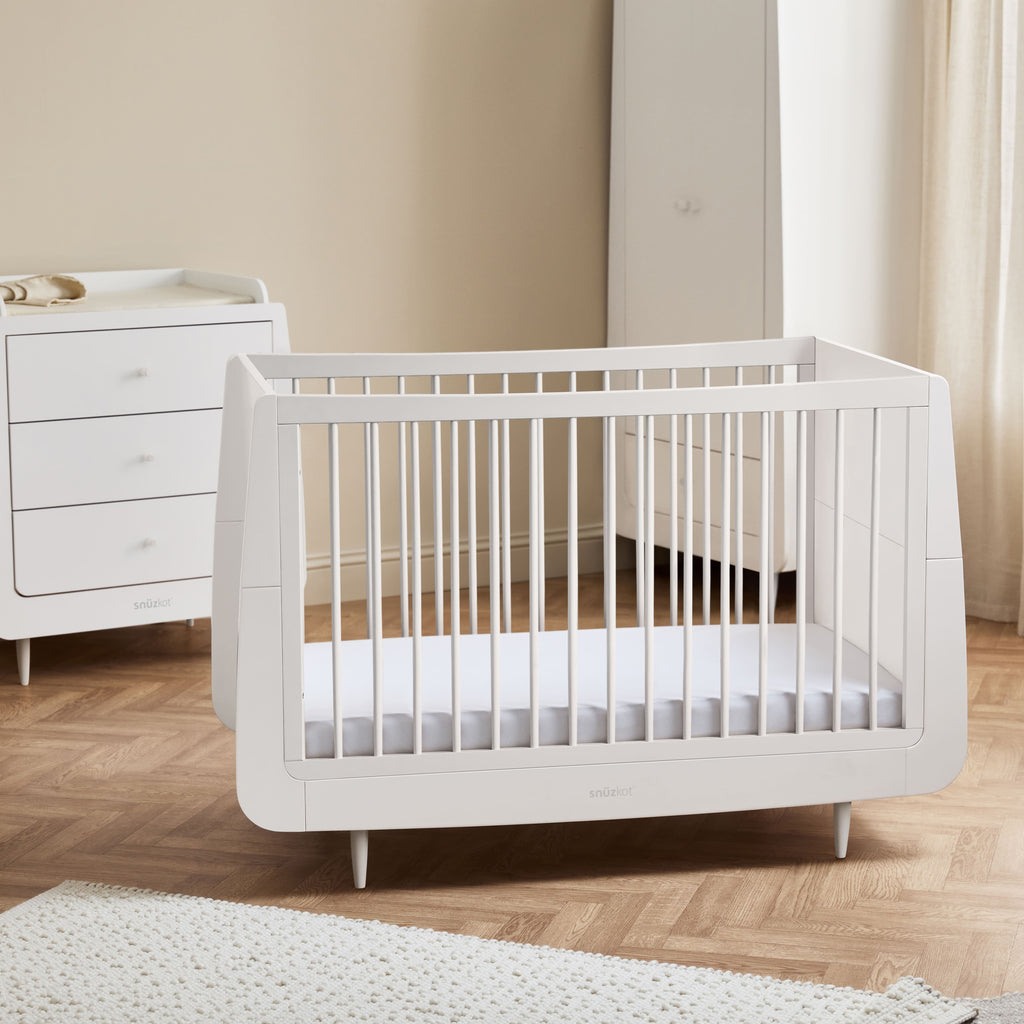 SnuzKot Skandi Cot Bed White