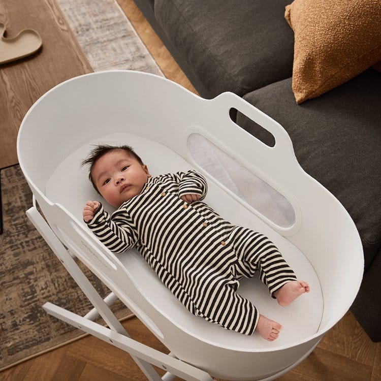 SnuzBaskit White Moses Basket