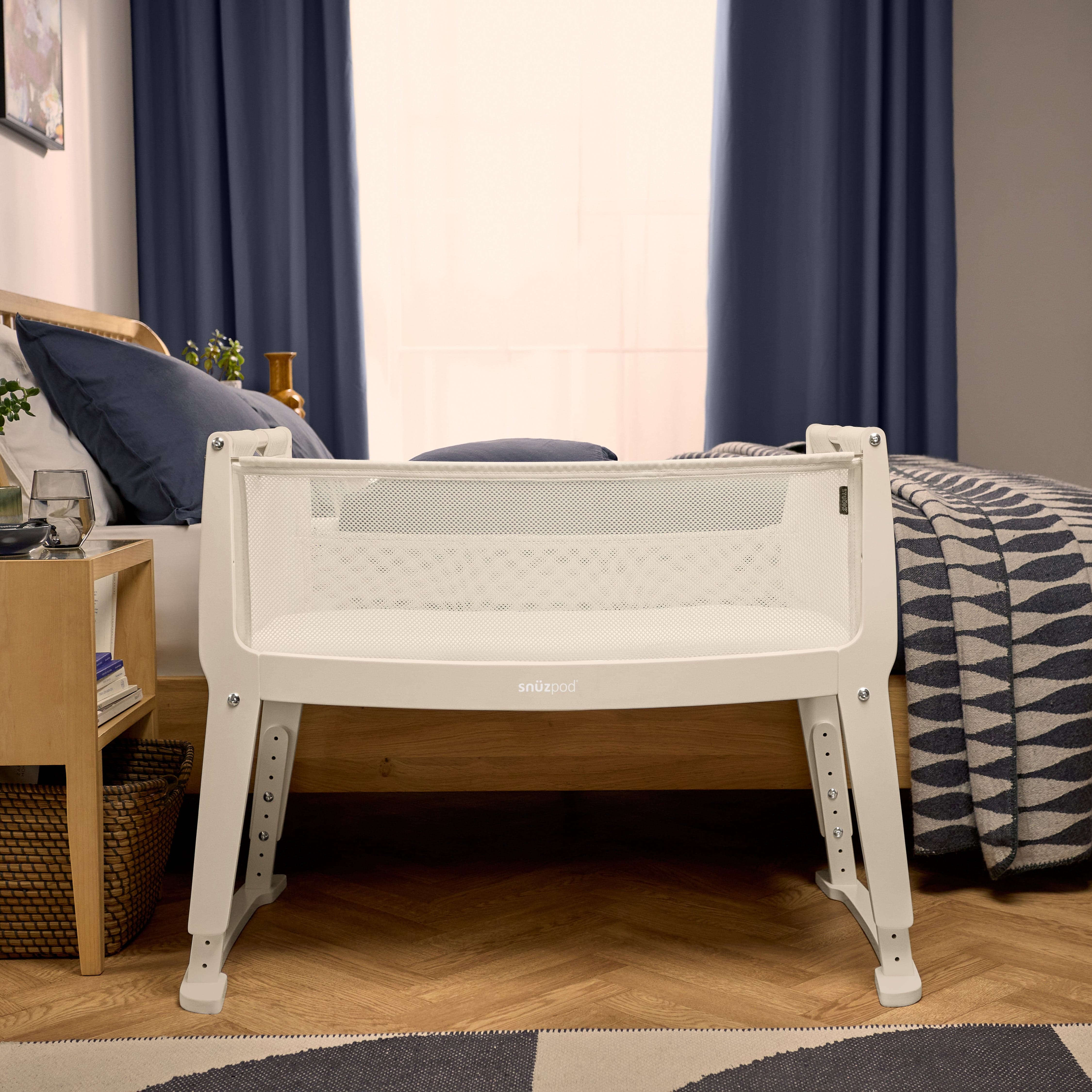 Snus Pod Snüz | SnuzPod Studio Bedside Crib Vienna & Snuz