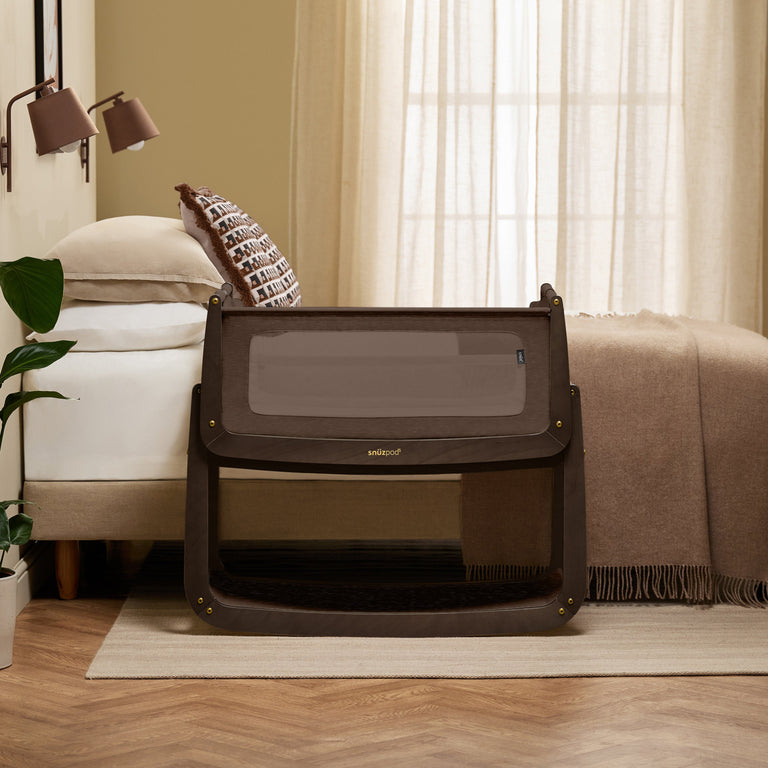 SnuzPod5 Bedside Crib Chocolate