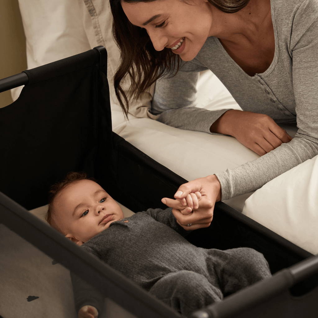 SnuzPod5 Bedside Crib Graphite