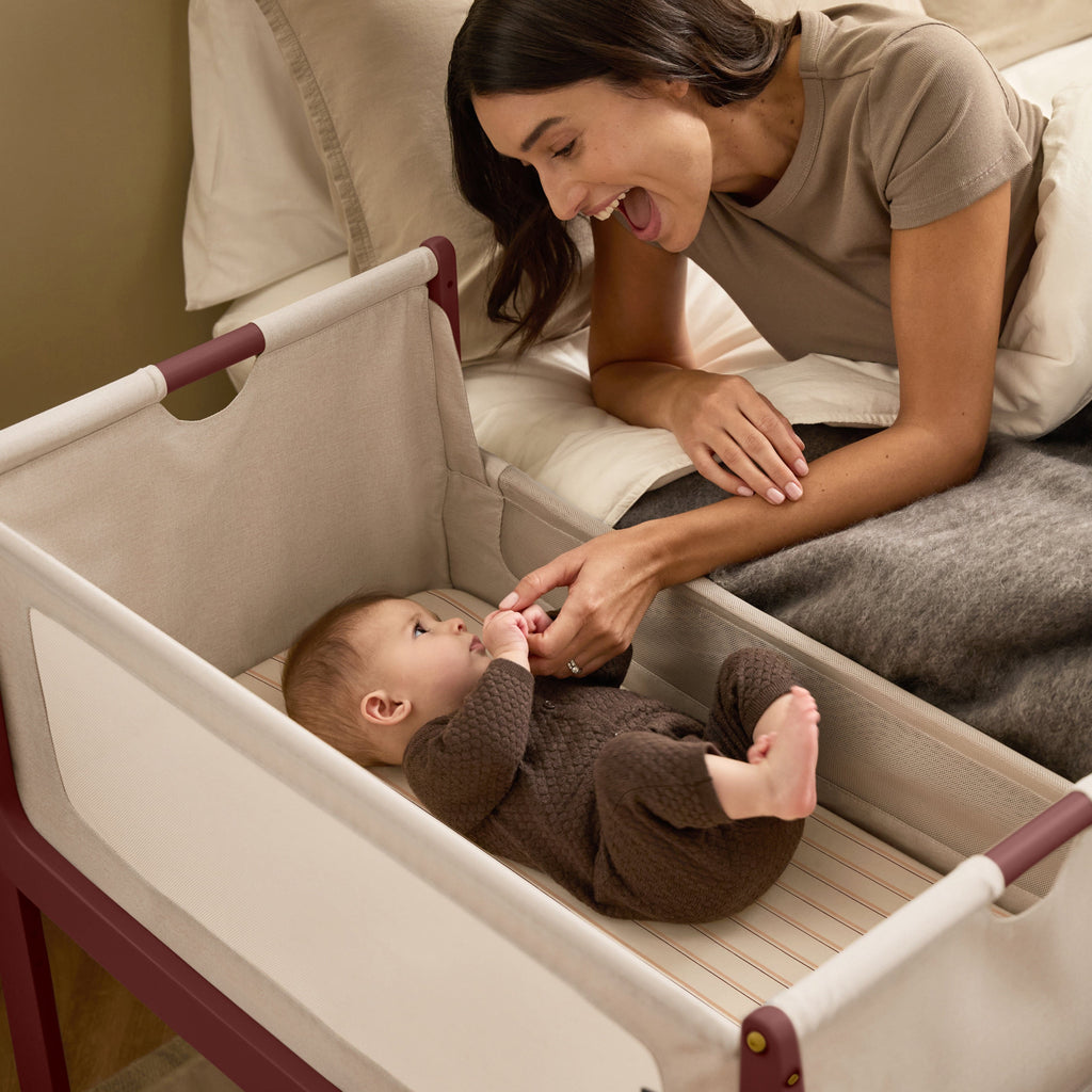SnuzPod5 Bedside Crib Rouge