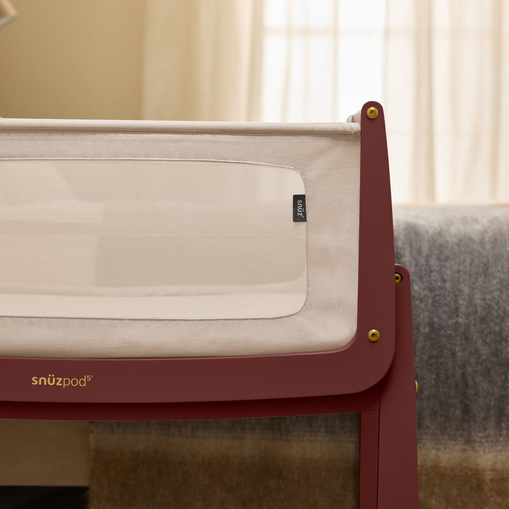 SnuzPod5 Bedside Crib Rouge