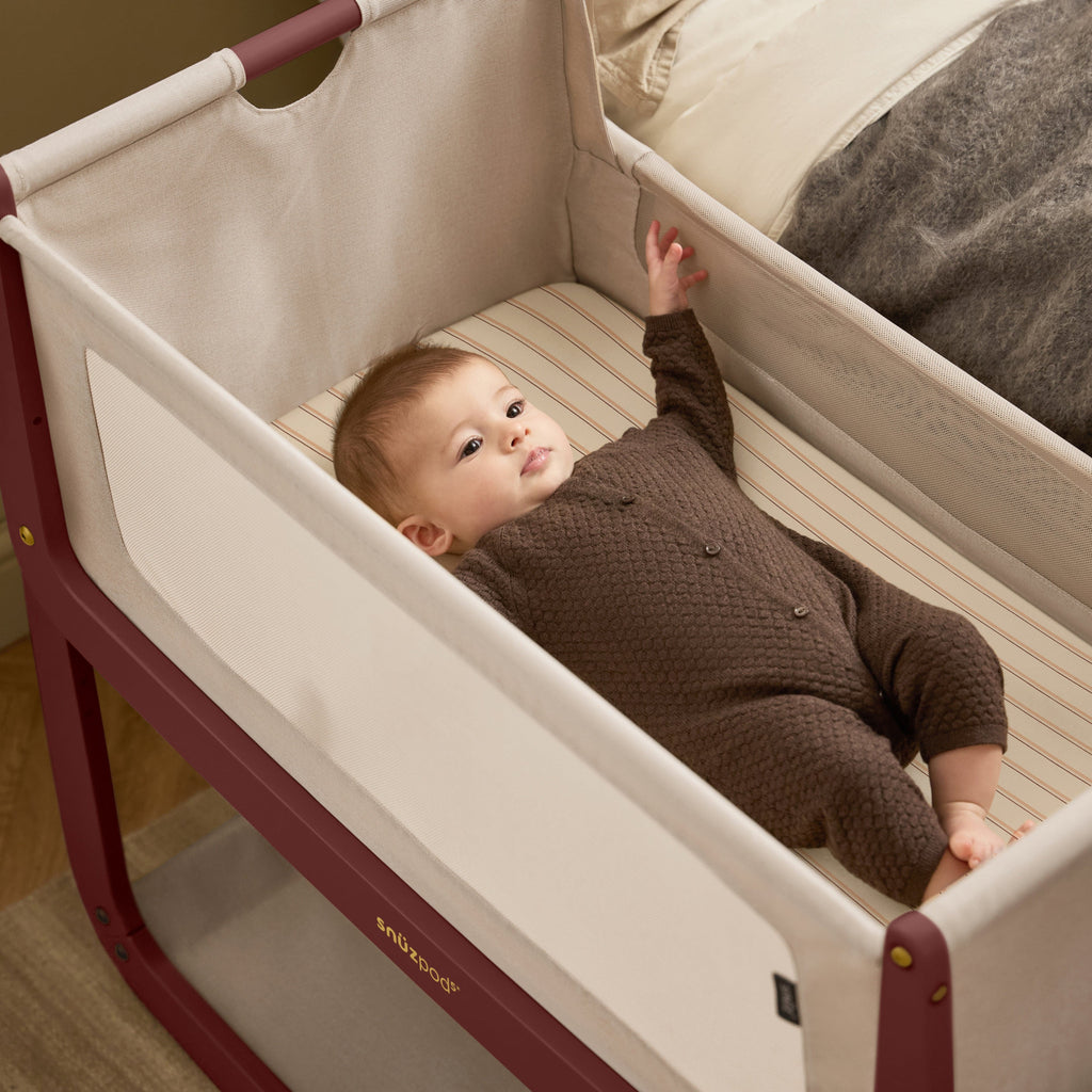SnuzPod5 Bedside Crib Rouge