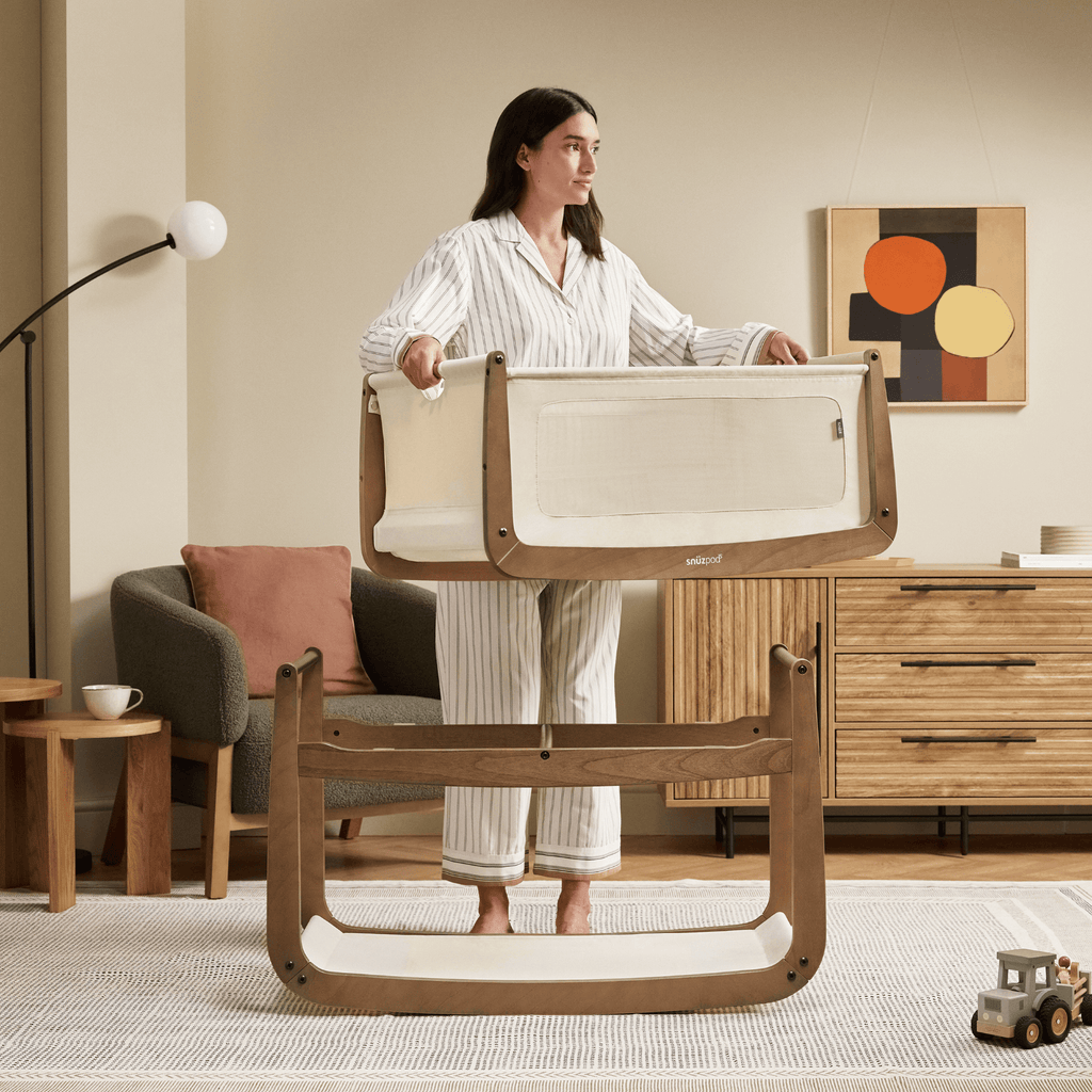SnuzPod5 Bedside Crib Walnut