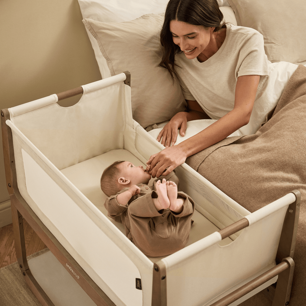 SnuzPod5 Bedside Crib Walnut