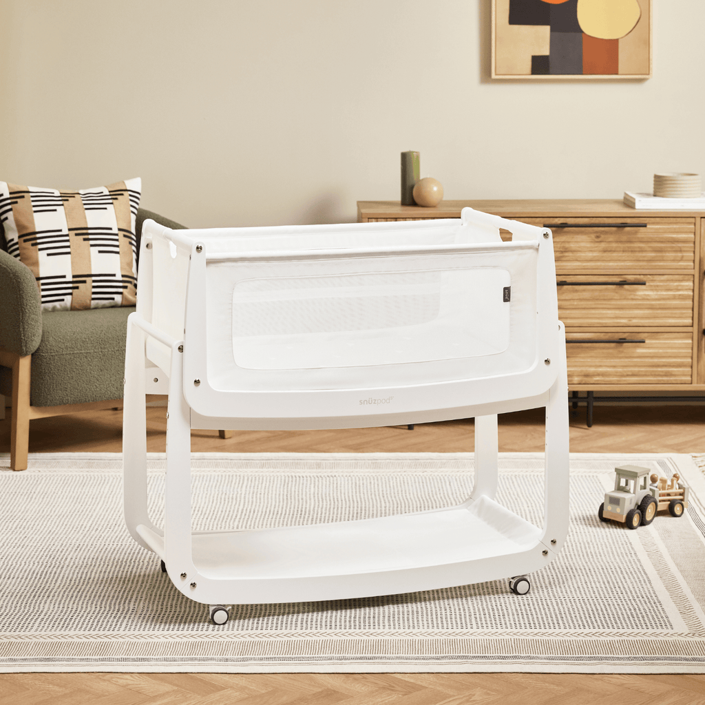 SnuzPod5 Bedside Crib White