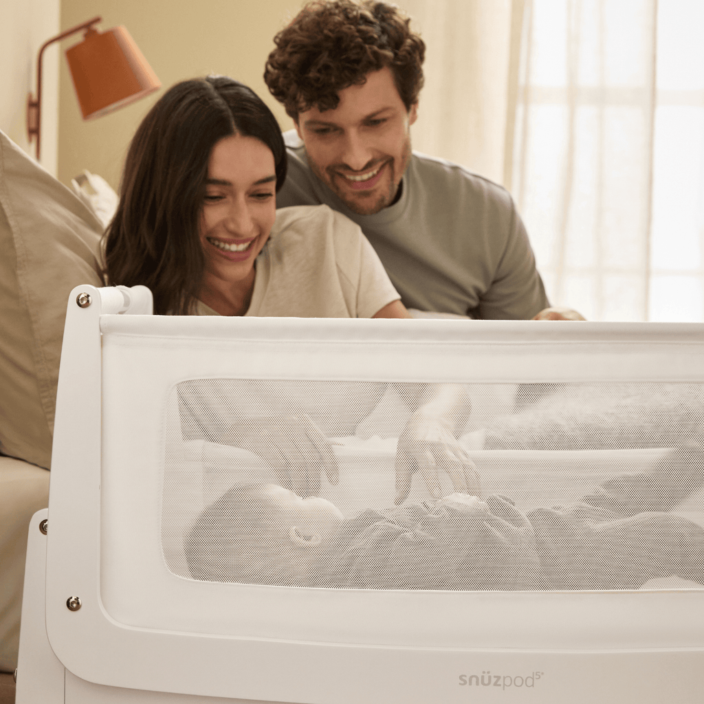 SnuzPod5 Bedside Crib White