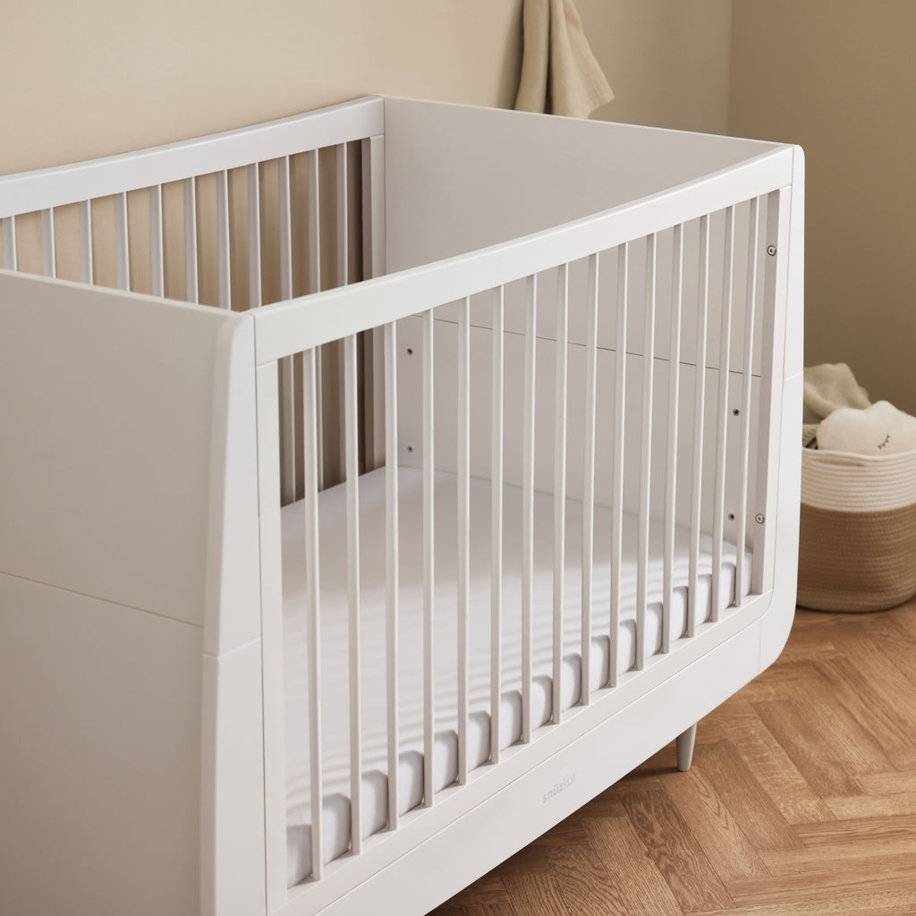 SnuzKot Skandi Cot Bed White